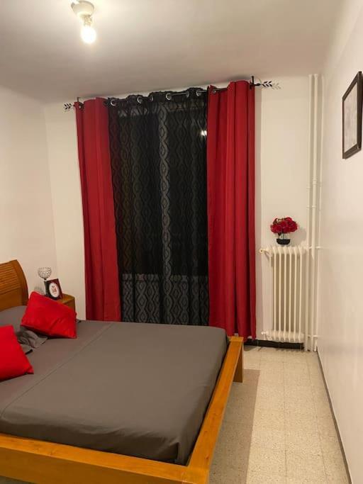 Appartement T4 A Deux Pas De La Gare St Charles Марсель Экстерьер фото