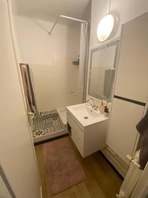 Appartement T4 A Deux Pas De La Gare St Charles Марсель Экстерьер фото
