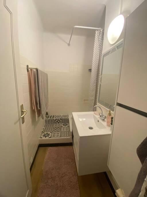 Appartement T4 A Deux Pas De La Gare St Charles Марсель Экстерьер фото